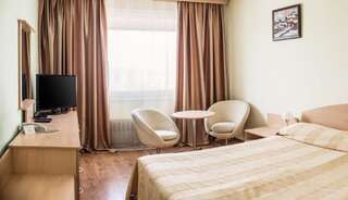 Отель Hotel Balkan Плевен Улучшенный двухместный номер с 1 кроватью или 2 отдельными кроватями-3